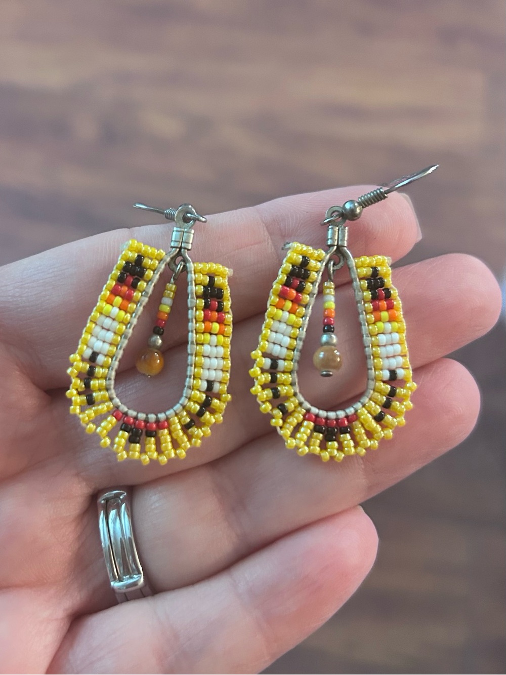 Handmade Seed Bead Dangle Earrings Yellow White Southwestern Boho - Picture 3 of 3